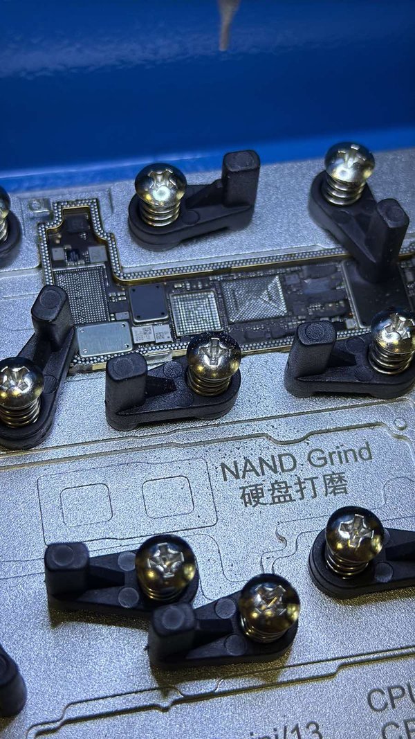 CNC машина за ремонт на платки